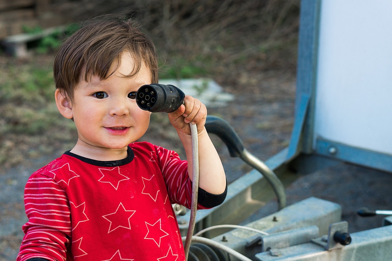 Bridging the Gap Between Human Behavior and Safety Measures